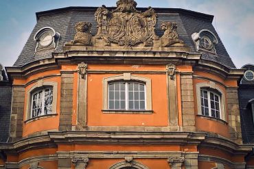 architecture-historically-historic-building-building-facade-houses-facades-castle-dusseldorf